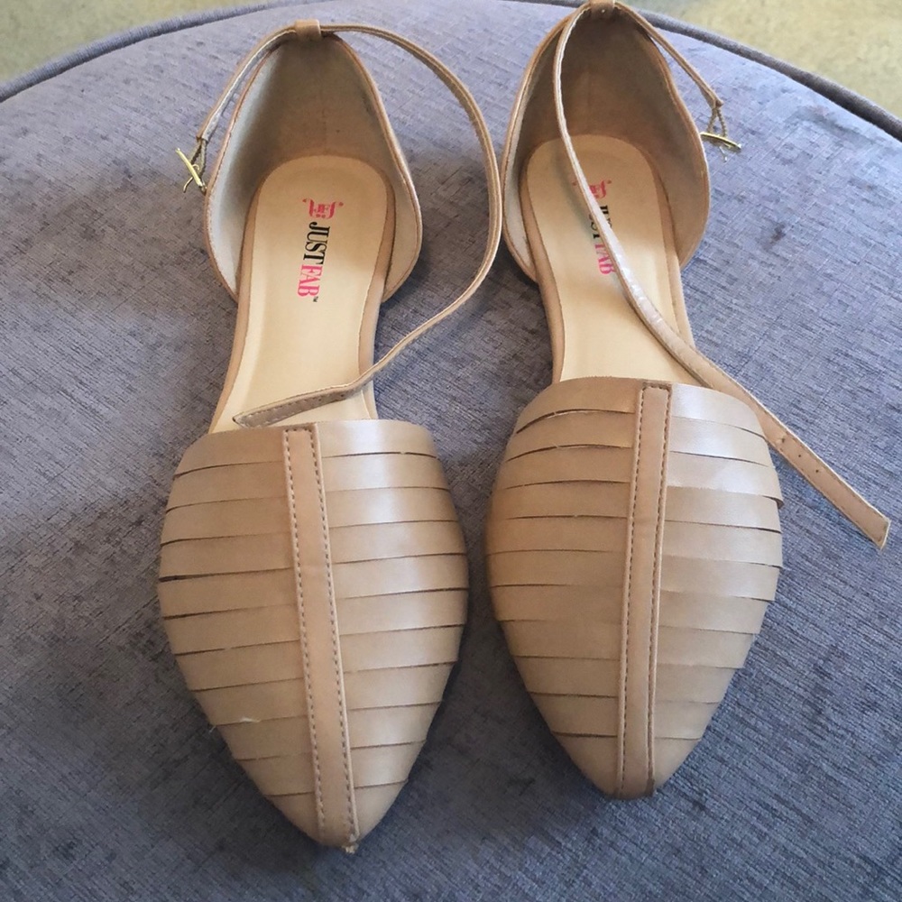 Nude flats